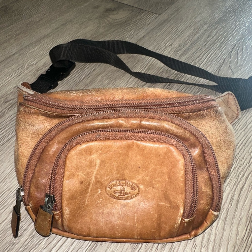 Boulder Ridge Vintage Distressed Brown Leather Fanny Pack Bag